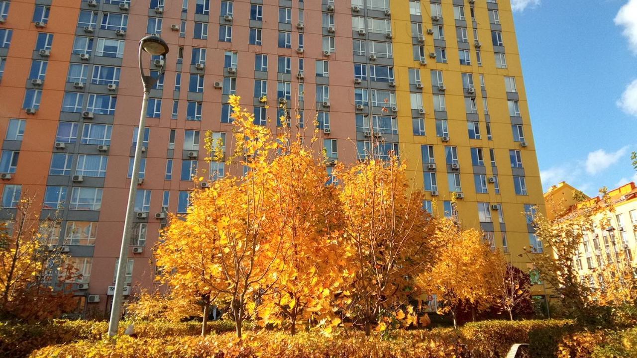Positive Smile Studio Apartment In The Colorful Comfort Town Residental Complex. Kt-06. Kyiv Exterior photo