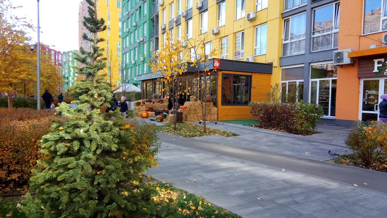 Positive Smile Studio Apartment In The Colorful Comfort Town Residental Complex. Kt-06. Kyiv Exterior photo